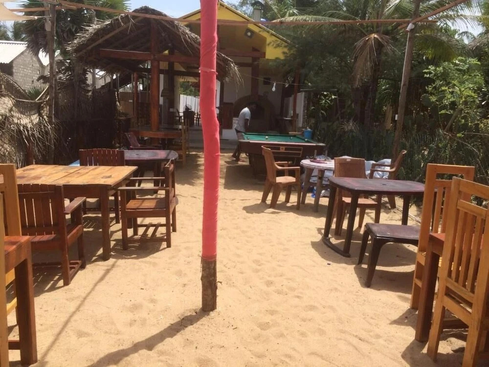 Аругам-Бэй: Mambo's Arugambay Hotel