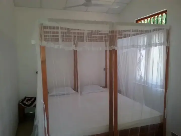 Унакурува: Rocky Villa