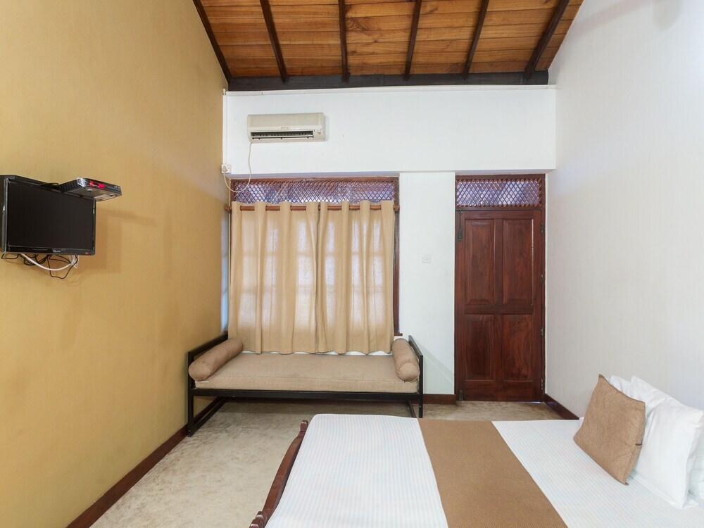 Гора Lavinia: Ivory Inn