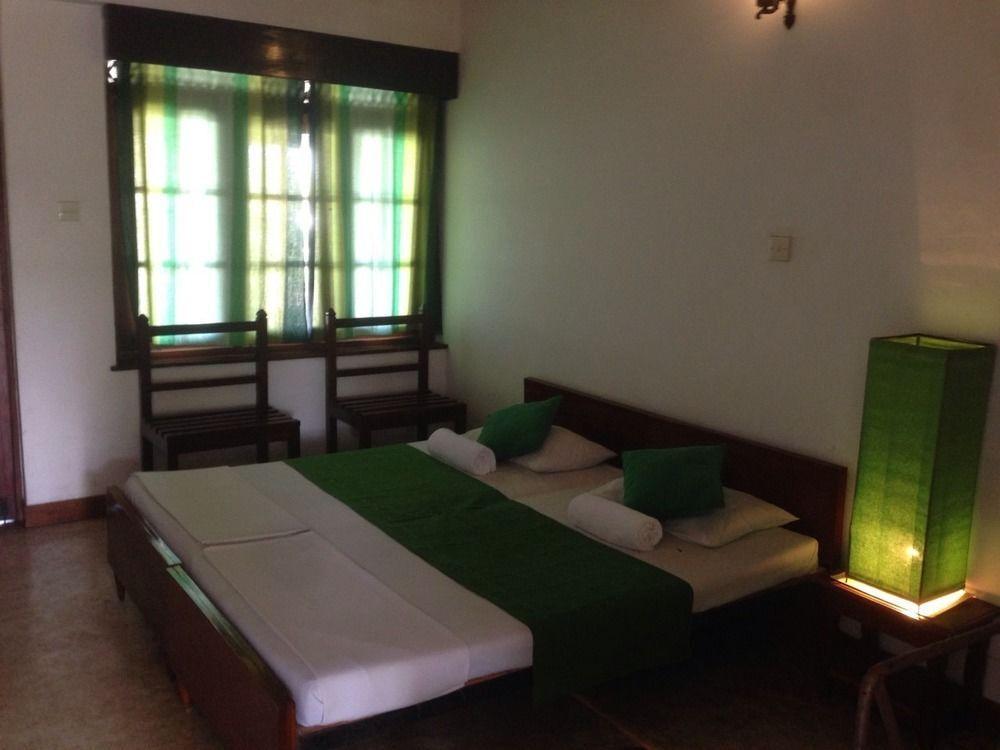 Гора Lavinia: Ivory Inn