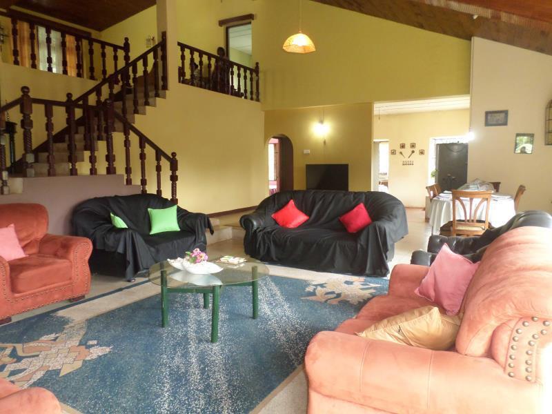 Канди: 59 Holiday Home