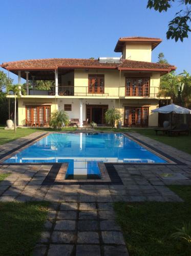 Берувела: Cinnamon Villa
