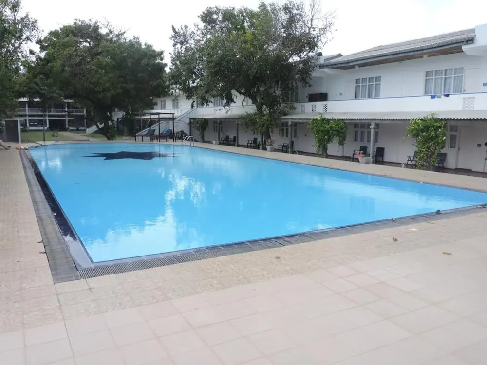 Нилавели: Pigeon Island Beach Resort