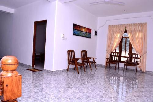 Нилавели: Pigeon Island Beach Resort