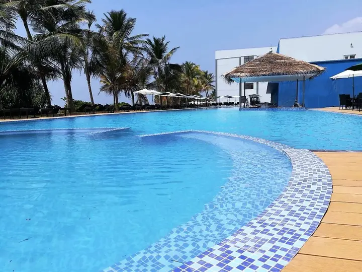 Панадура: Jie Jie Beach Hotel