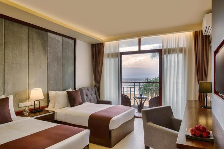 Панадура: Jie Jie Beach Hotel
