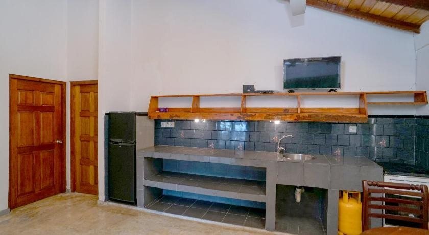 Ахангама: Nu-vin Beach Hotel