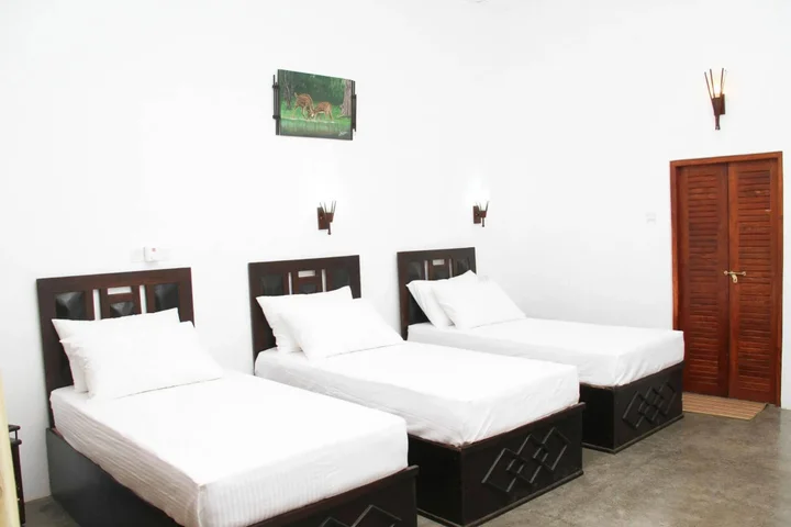 Киринда: Yala Way Hide Resort
