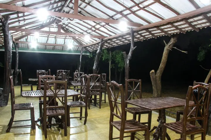 Киринда: Yala Way Hide Resort