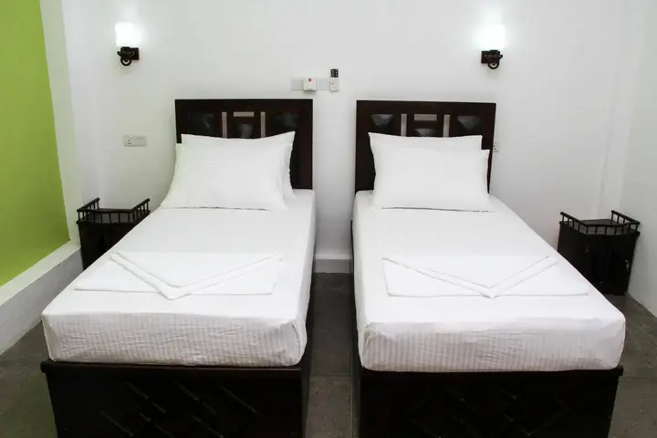 Киринда: Yala Way Hide Resort