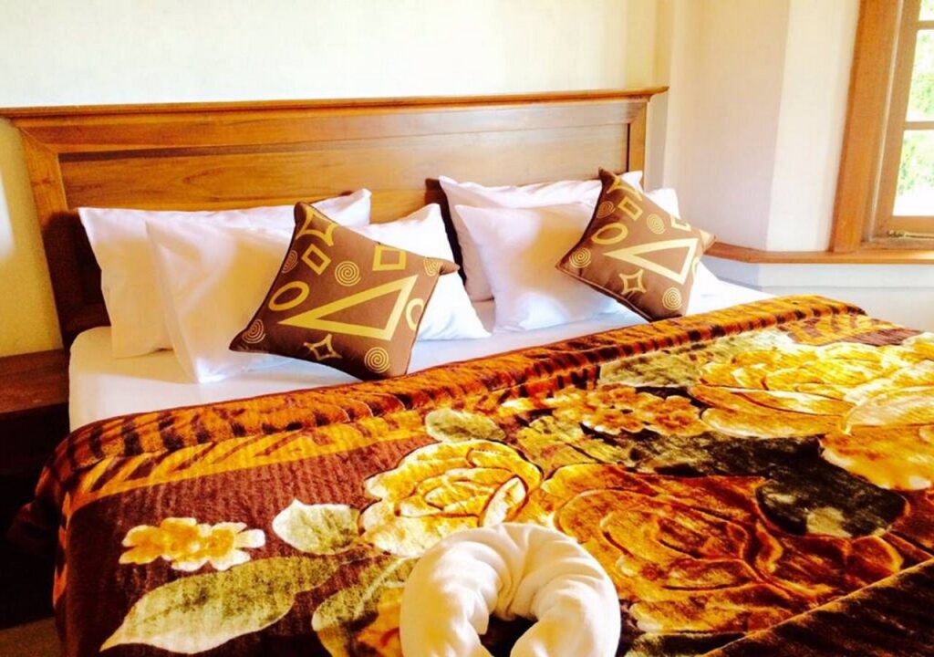Нувара-Элия: Hotel Yenisey
