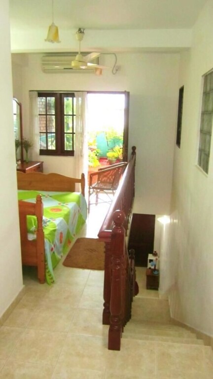 Гора Lavinia: A Beach Home away from Home