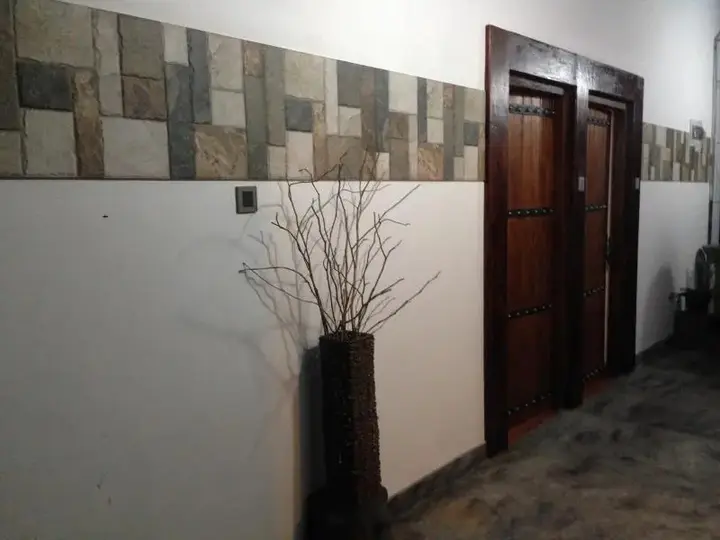 Канди: Witherspoon Lodge