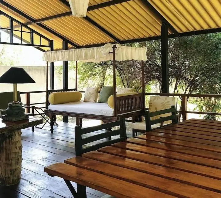 Удавалаве: Elephant Lodge