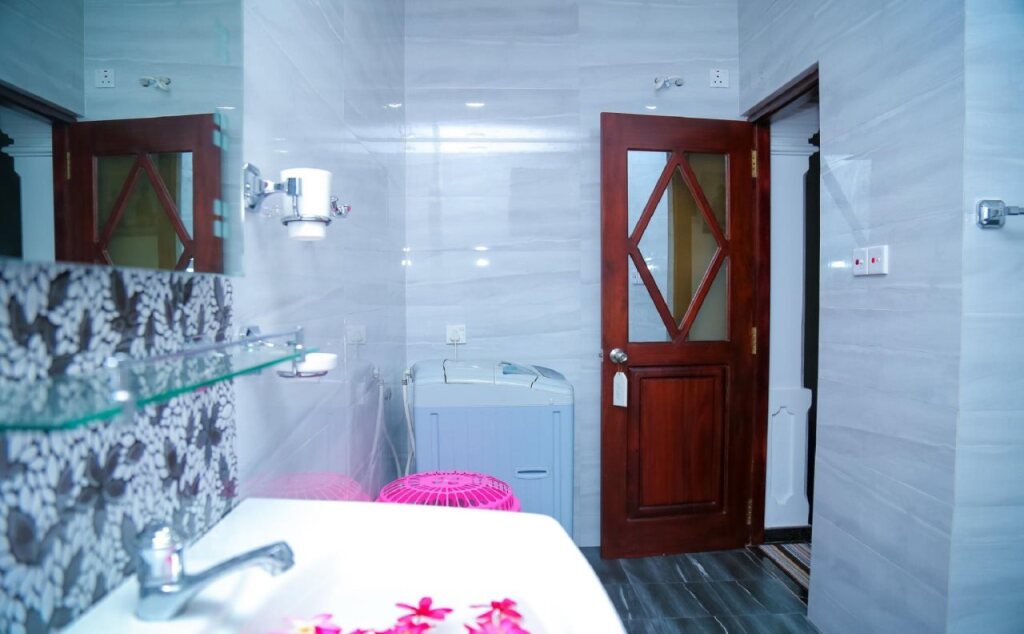 Хиккадува: Bora Bora Amore Villa