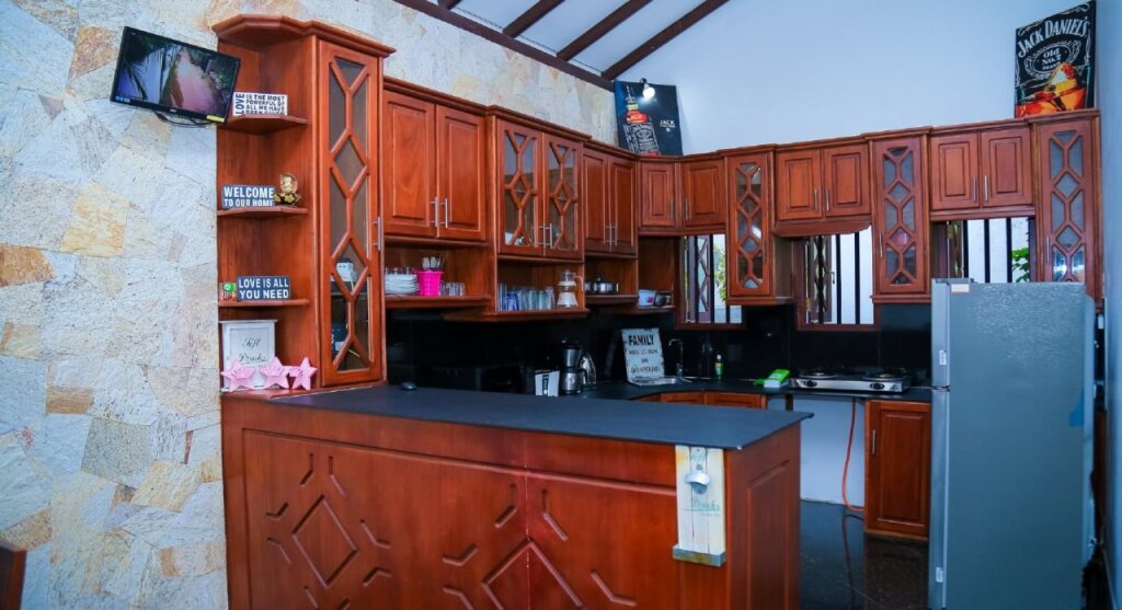 Хиккадува: Bora Bora Amore Villa