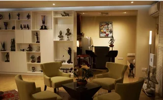 Гора Lavinia: The Penthouse Above Sea