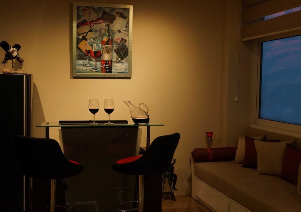 Гора Lavinia: The Penthouse Above Sea