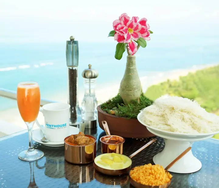 Гора Lavinia: The Penthouse Above Sea