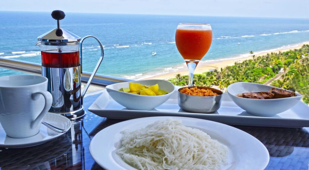 Гора Lavinia: The Penthouse Above Sea