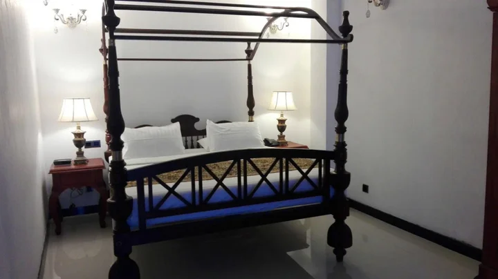 Шри-Джаяварденепура-Котте: Richmond House Colombo