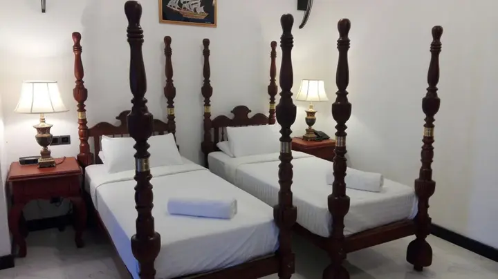 Шри-Джаяварденепура-Котте: Richmond House Colombo