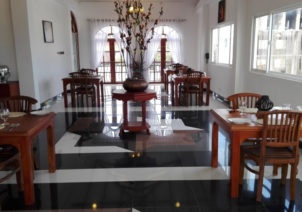Шри-Джаяварденепура-Котте: Richmond House Colombo