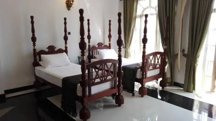 Шри-Джаяварденепура-Котте: Richmond House Colombo