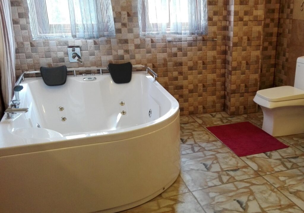 Шри-Джаяварденепура-Котте: Richmond House Colombo