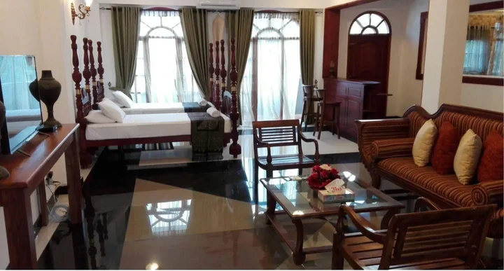 Шри-Джаяварденепура-Котте: Richmond House Colombo