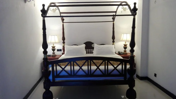 Шри-Джаяварденепура-Котте: Richmond House Colombo