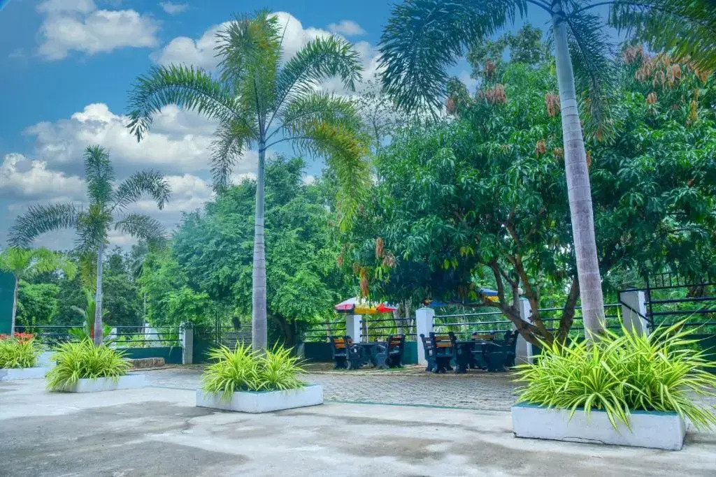 Дамбулла: Isuru City Hotel