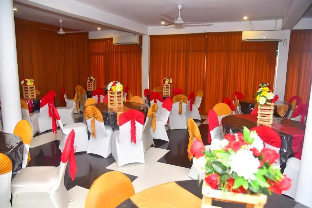 Дамбулла: Isuru City Hotel