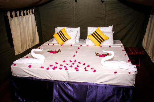 Киринда: Tuskers Camping