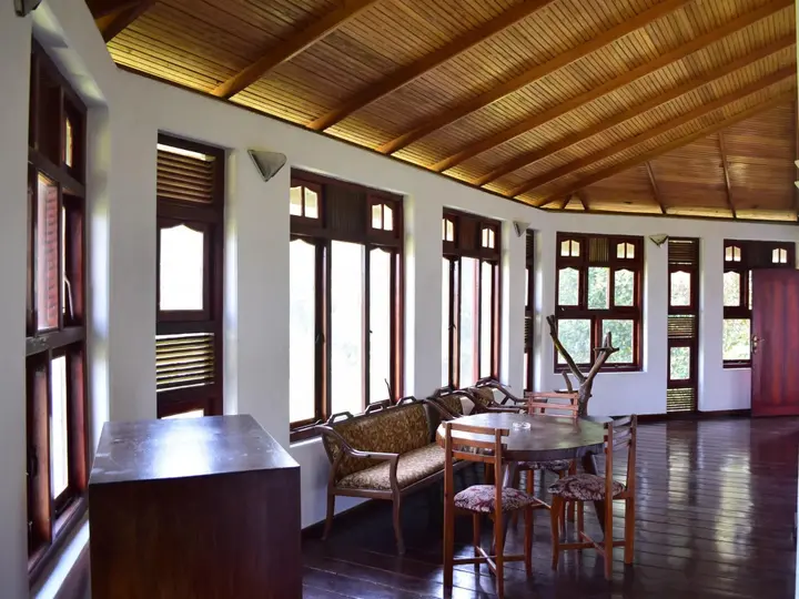 Бандаравела: The Rendezvous Hotel