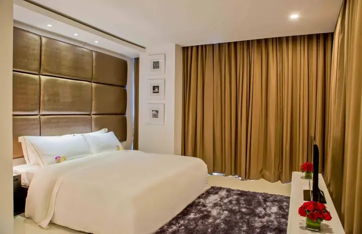 Коломбо: Platinum One Suites
