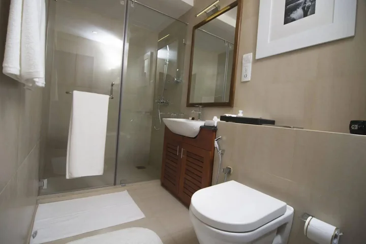 Коломбо: Platinum One Suites