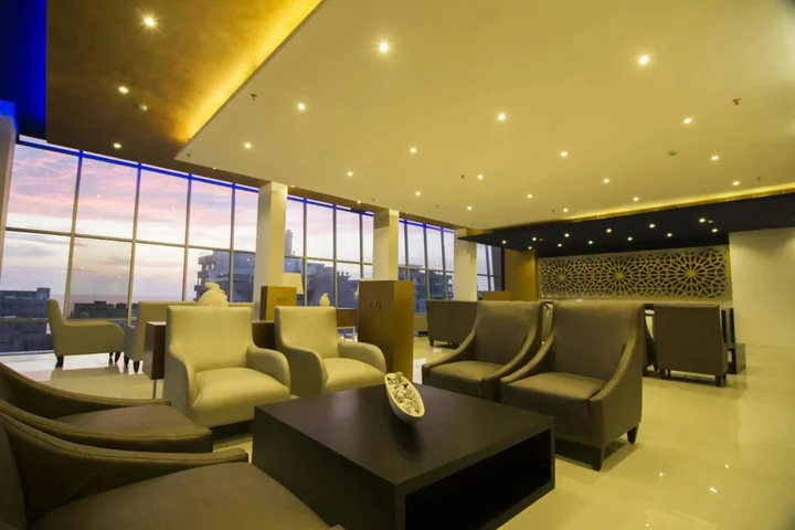 Коломбо: Platinum One Suites