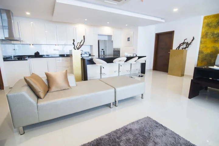 Коломбо: Platinum One Suites