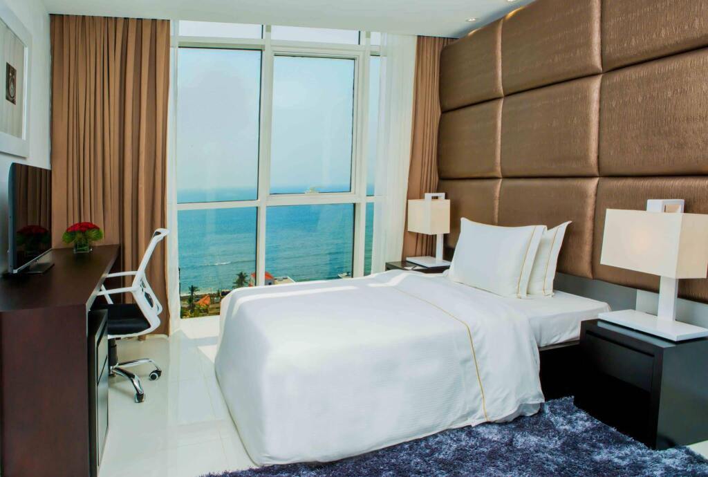 Коломбо: Platinum One Suites