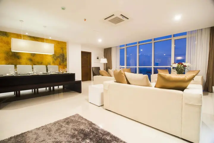 Коломбо: Platinum One Suites