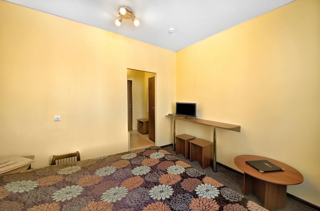Архангельск: Hotel on Obvodnom