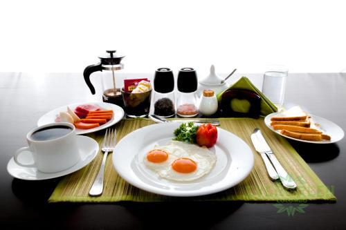 Гора Lavinia: Evergreen Colombo