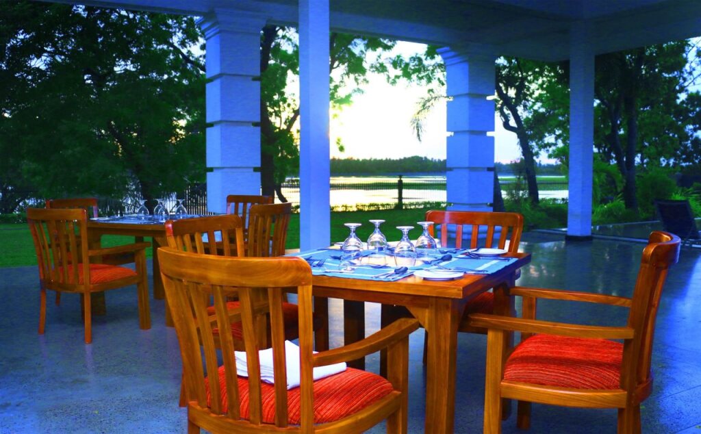 Киринда: Diya Dahara Resort