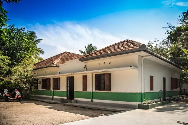 Мирисса: Hostel First Mirissa