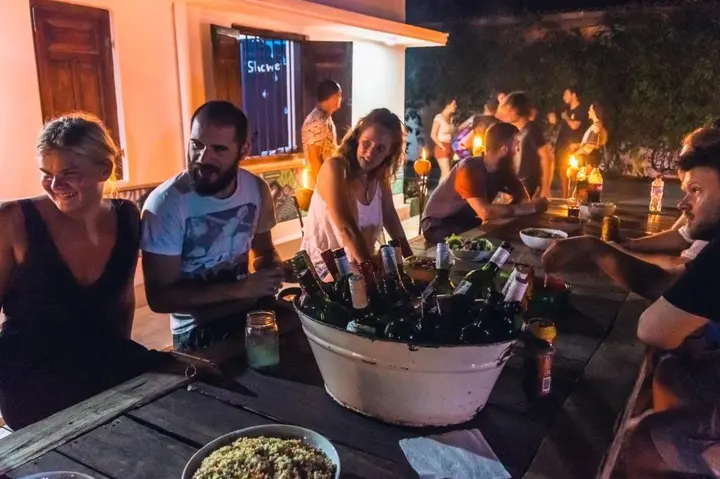 Мирисса: Hostel First Mirissa