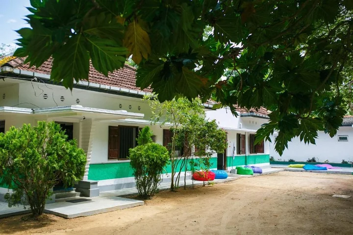 Мирисса: Hostel First Mirissa