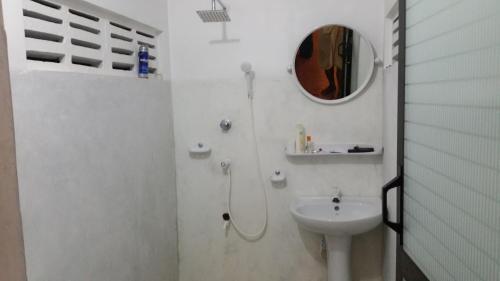 Валгама: Surf Castle Guest House