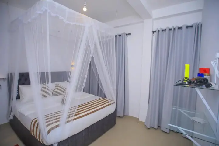 Элла: Silent Nest