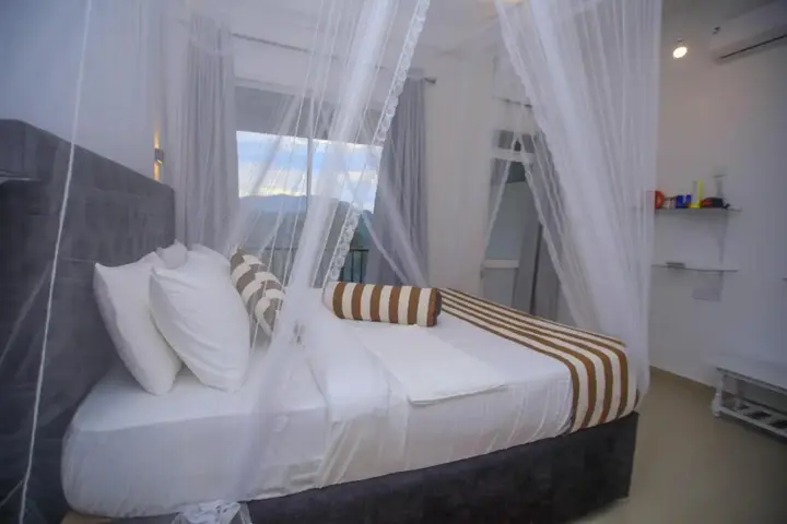 Элла: Silent Nest